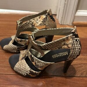 Michael Kors Brand New! New/ No Box